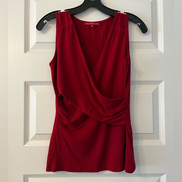 Sleeveless wrap top - Picture 6 of 7